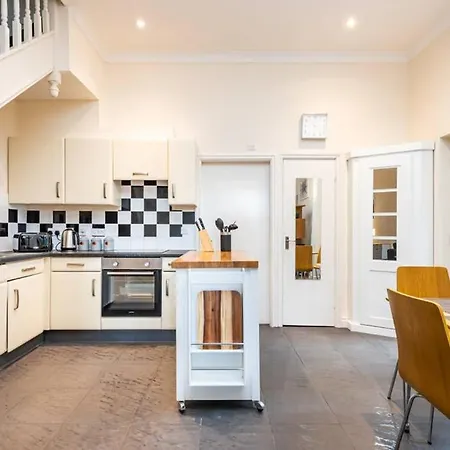 Sycamore York, Dog Friendly, Close To The River Holiday home York